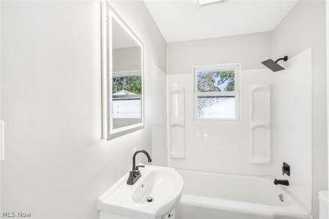 1642 Highview Avenue Akron OH 44301