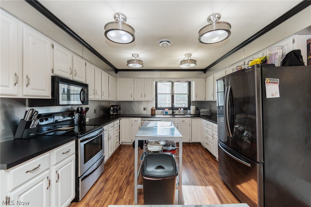 4817 Edgewood Drive Lorain OH 44053