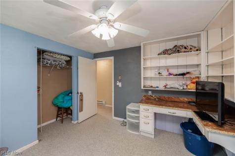 4817 Edgewood Drive Lorain OH 44053