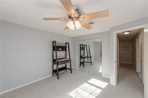 4817 Edgewood Drive Lorain OH 44053