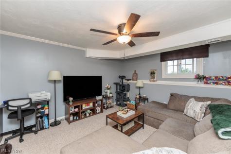 4817 Edgewood Drive Lorain OH 44053