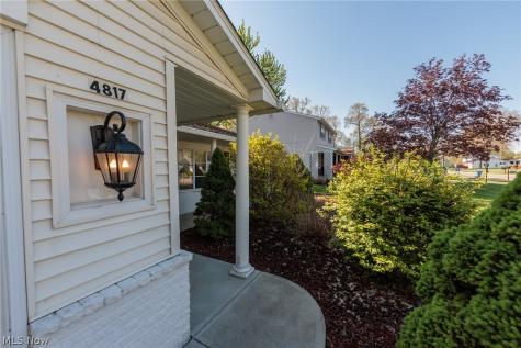 4817 Edgewood Drive Lorain OH 44053