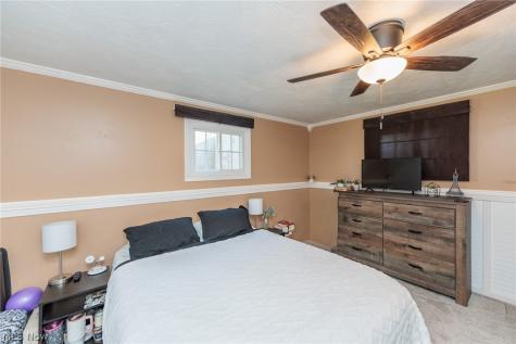 4817 Edgewood Drive Lorain OH 44053