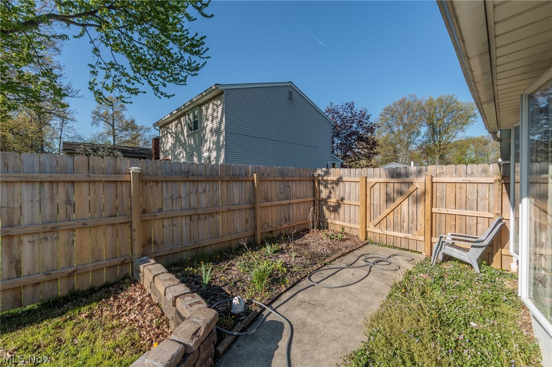 4817 Edgewood Drive Lorain OH 44053