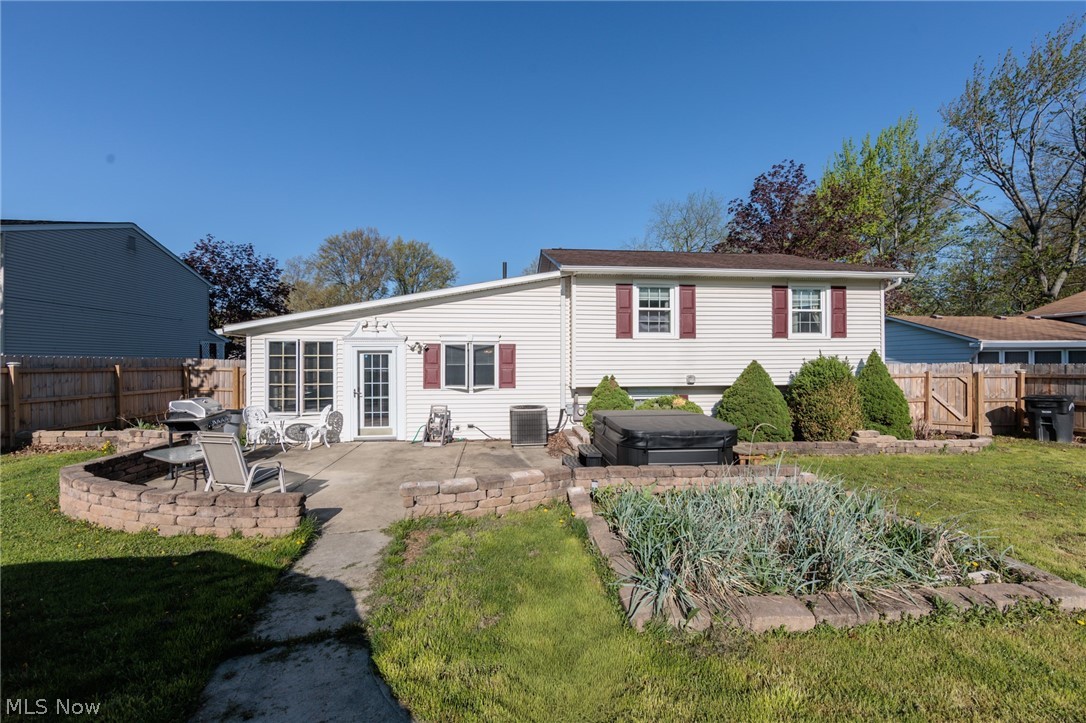 4817 Edgewood Drive Lorain OH 44053