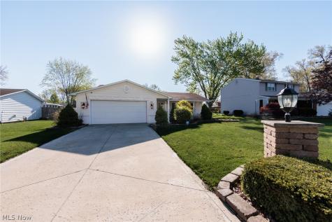 4817 Edgewood Drive Lorain OH 44053