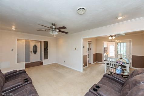 4817 Edgewood Drive Lorain OH 44053