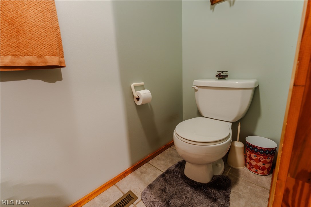 14264 Township Road 467 Lakeville OH 44638