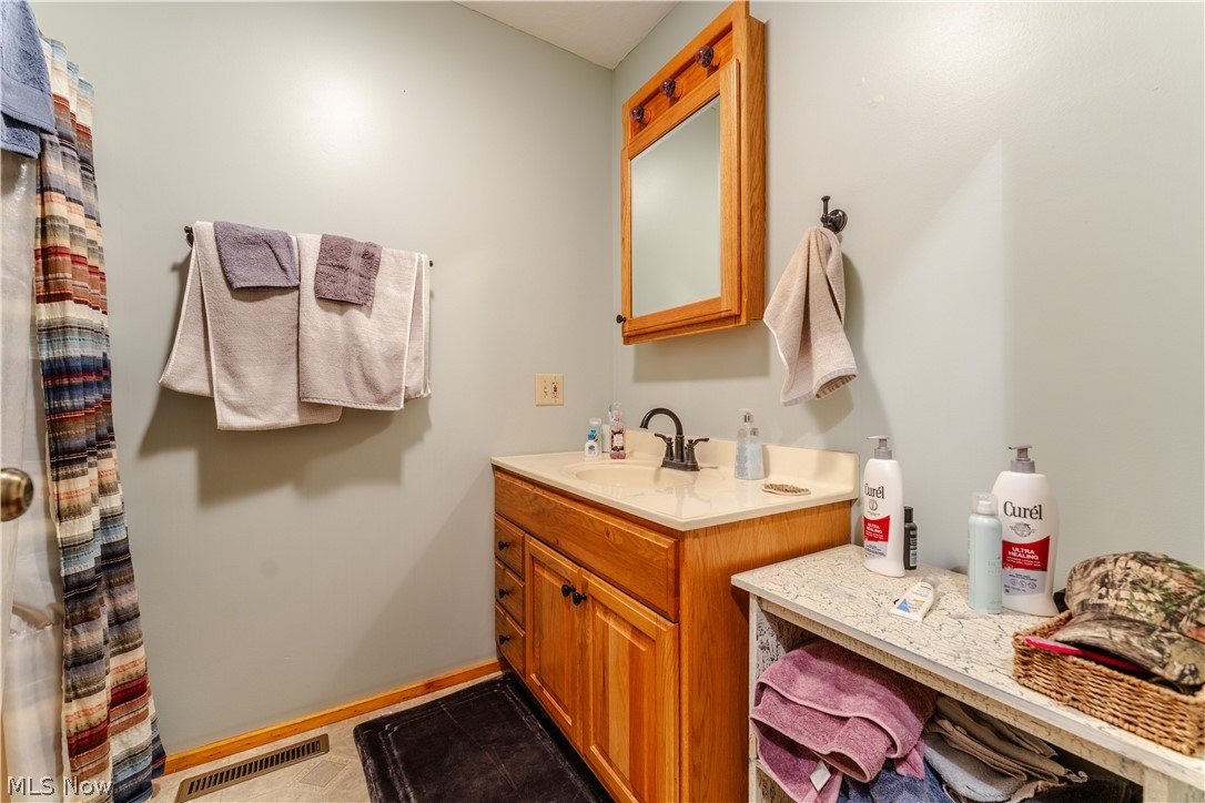 14264 Township Road 467 Lakeville OH 44638