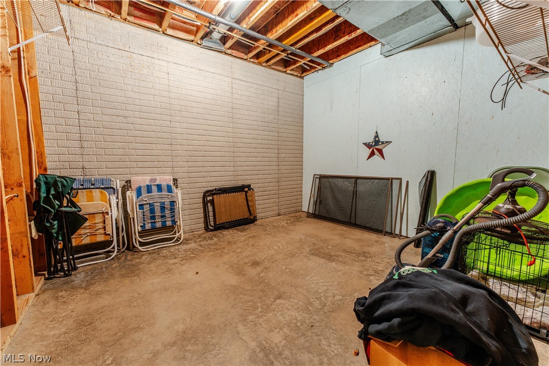 14264 Township Road 467 Lakeville OH 44638