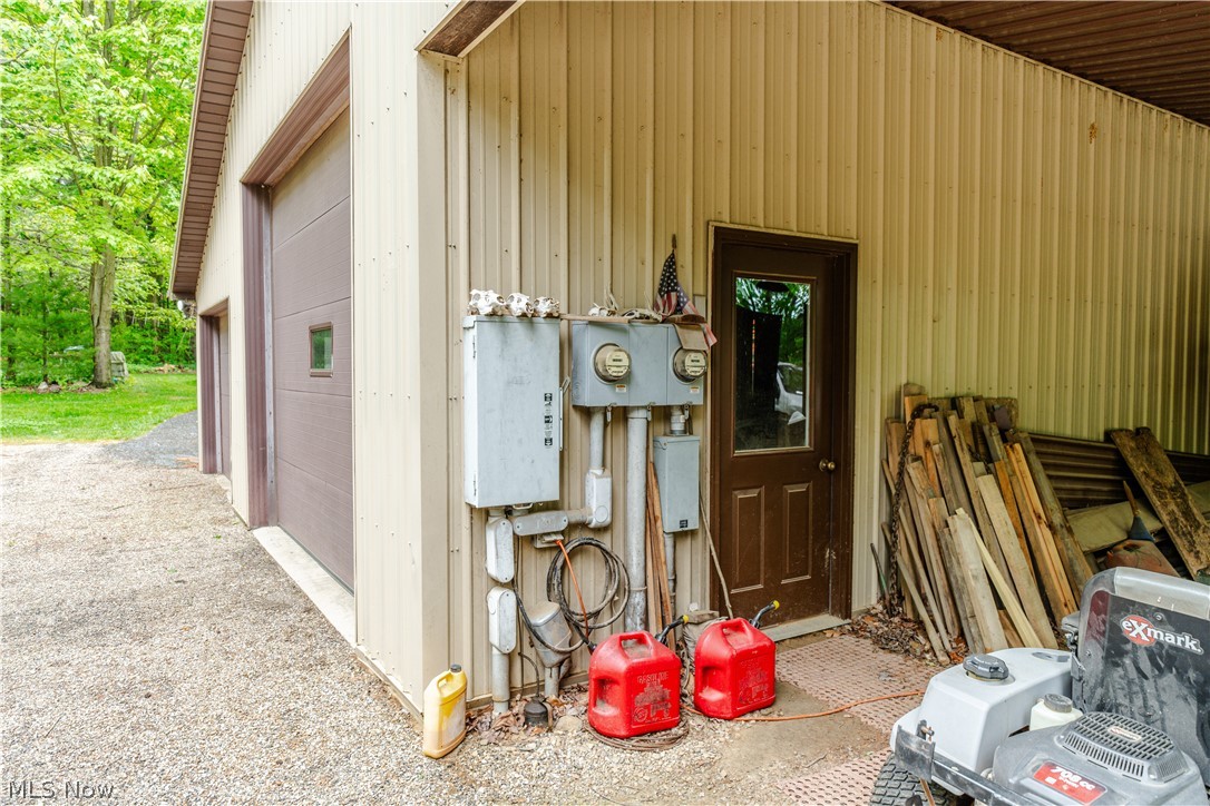 14264 Township Road 467 Lakeville OH 44638