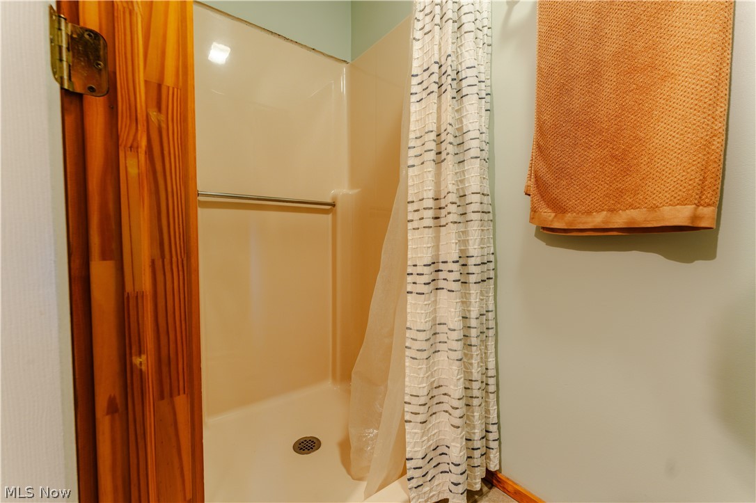 14264 Township Road 467 Lakeville OH 44638