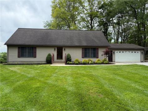 7938 Interlaken Drive Millersburg OH 44654