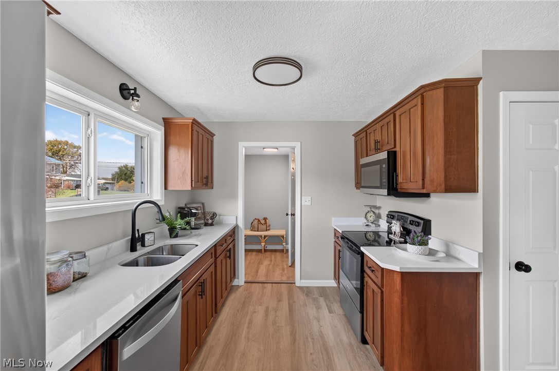 355 2nd Street SW Brewster OH 44613