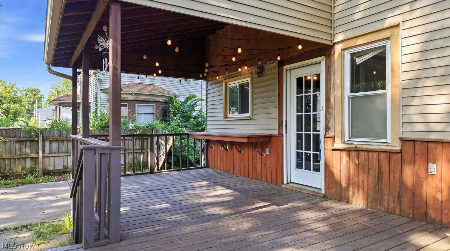 453 Vine Avenue NE Warren OH 44483