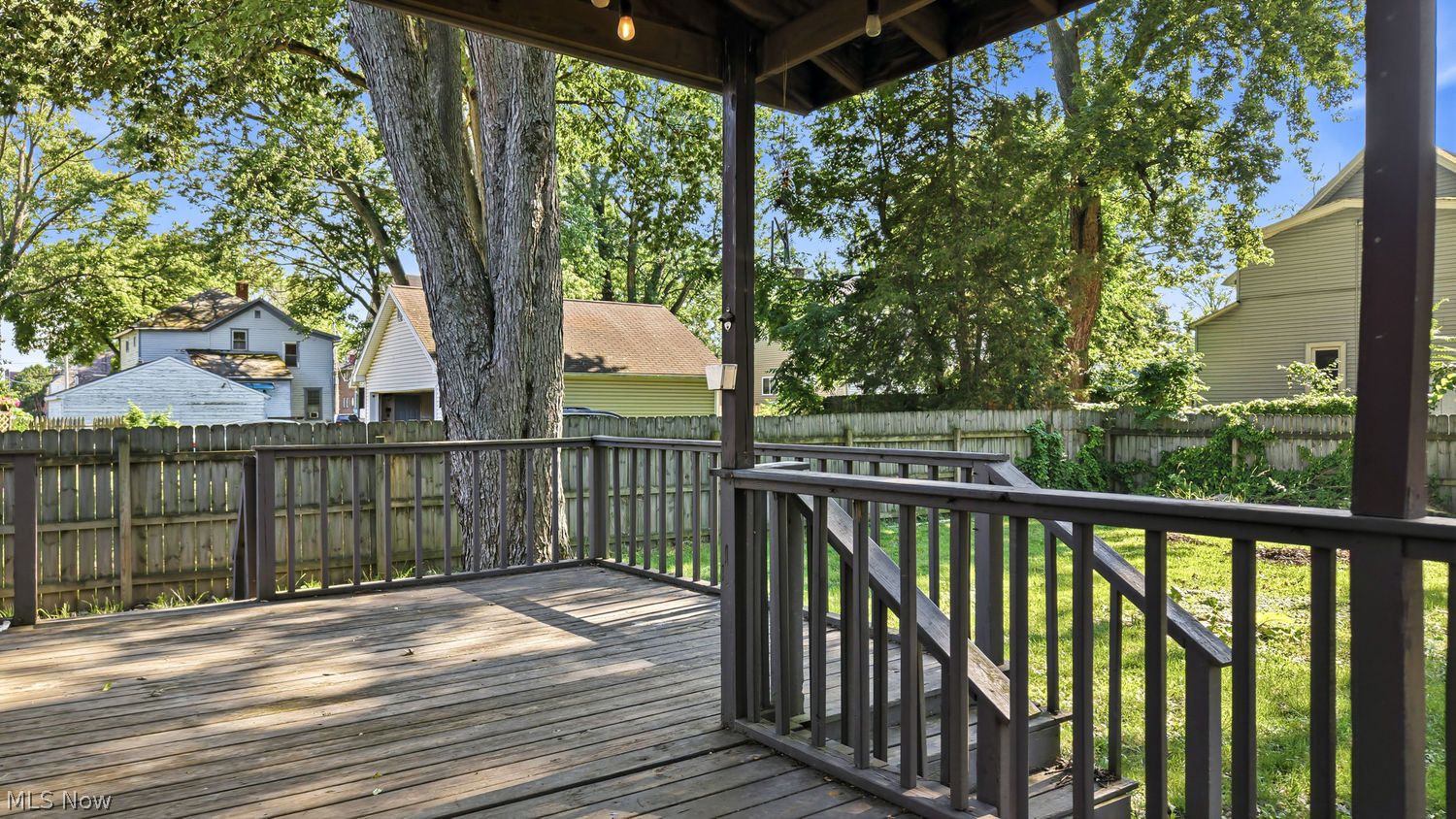 453 Vine Avenue NE Warren OH 44483