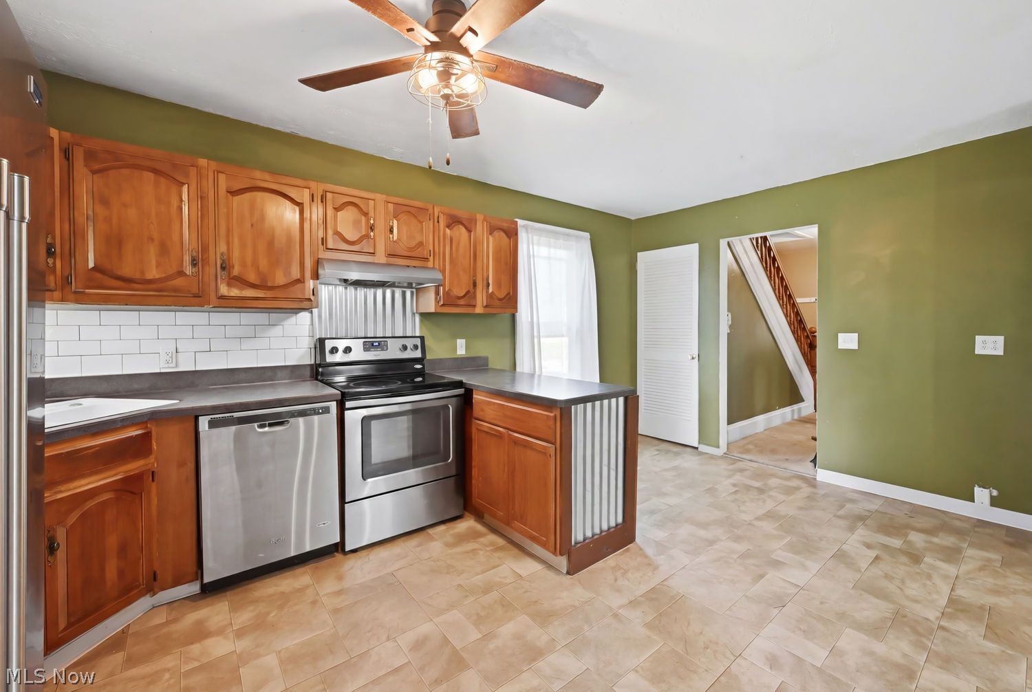 453 Vine Avenue NE Warren OH 44483