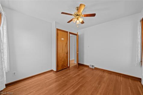 8315 Manorford Drive Parma OH 44129