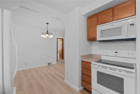 8315 Manorford Drive Parma OH 44129