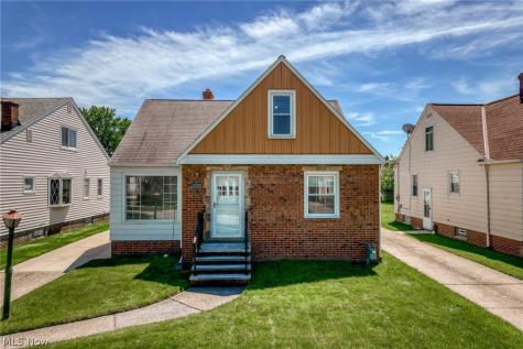 8315 Manorford Drive Parma OH 44129