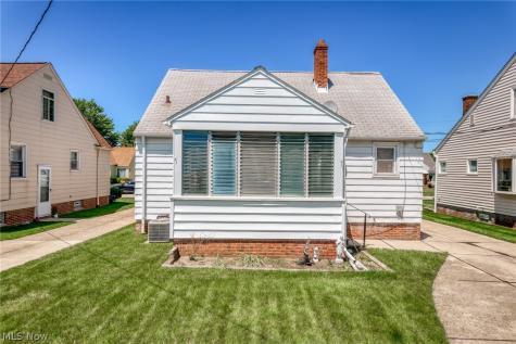 8315 Manorford Drive Parma OH 44129