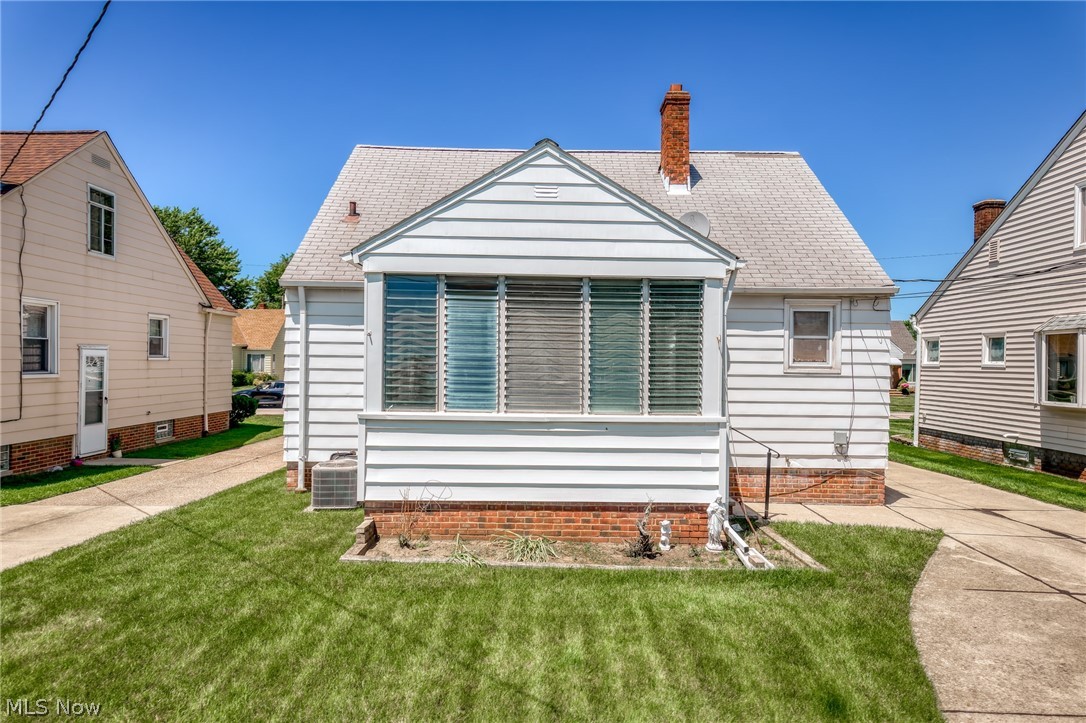 8315 Manorford Drive Parma OH 44129