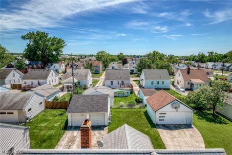 8315 Manorford Drive Parma OH 44129