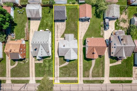 8315 Manorford Drive Parma OH 44129