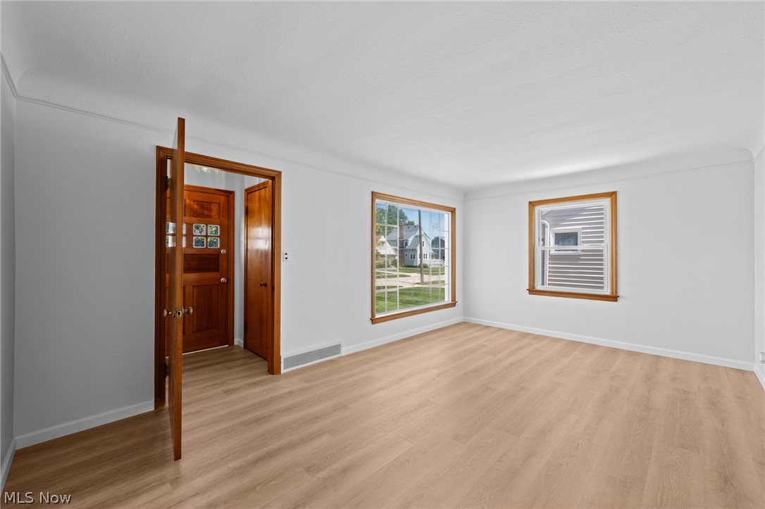 8315 Manorford Drive Parma OH 44129