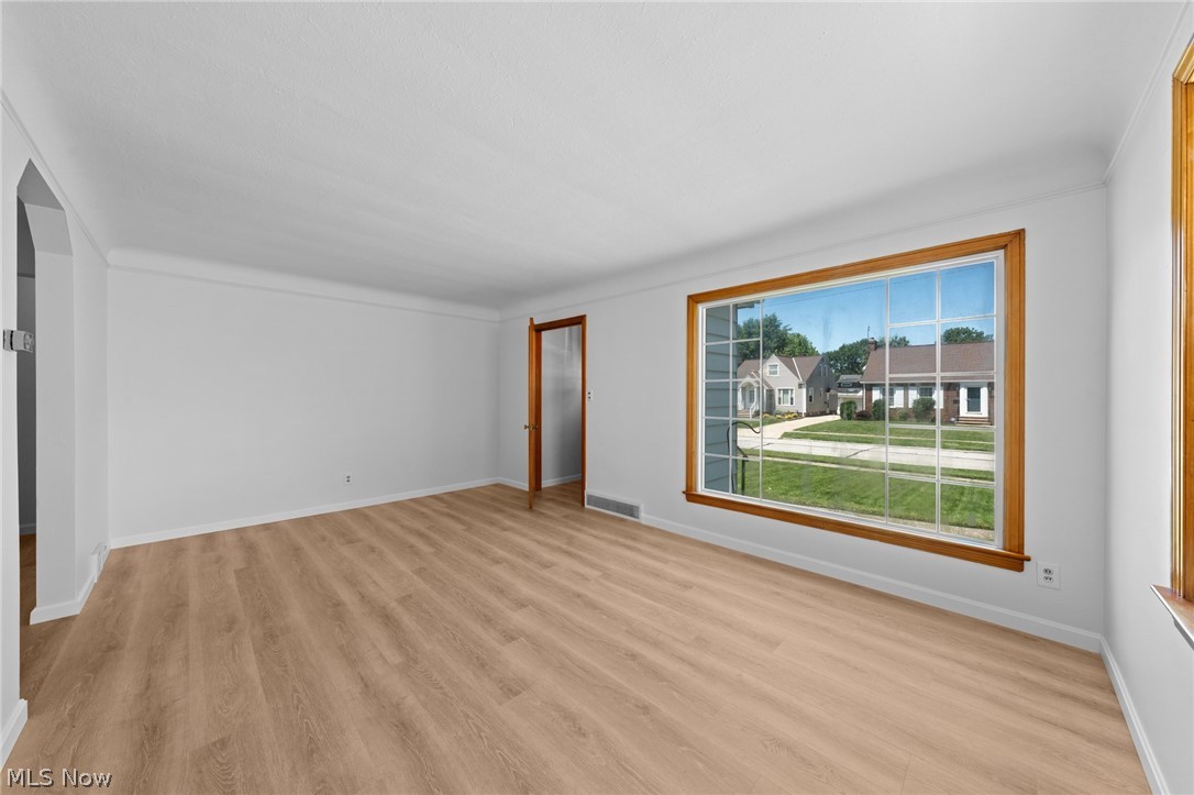 8315 Manorford Drive Parma OH 44129