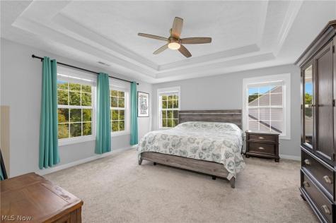 978 Hawkin Lane Aurora OH 44202