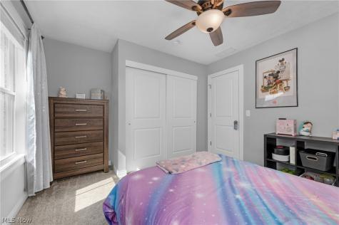 978 Hawkin Lane Aurora OH 44202