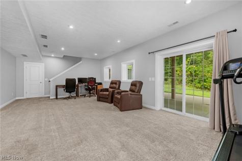 978 Hawkin Lane Aurora OH 44202