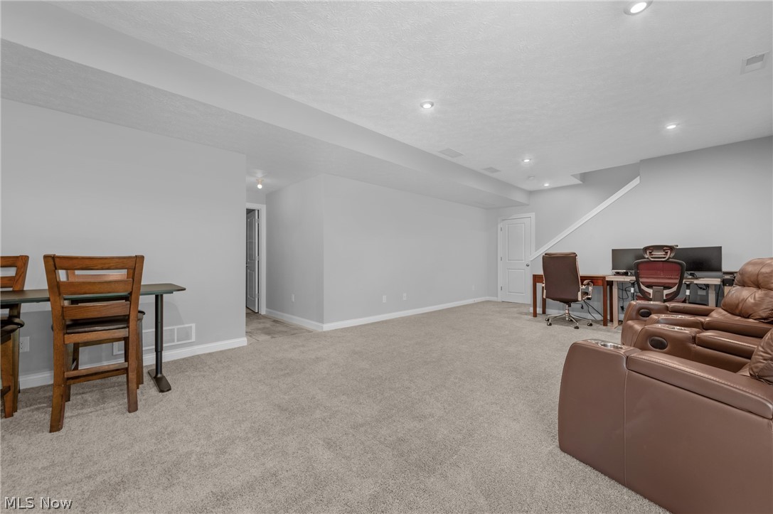 978 Hawkin Lane Aurora OH 44202