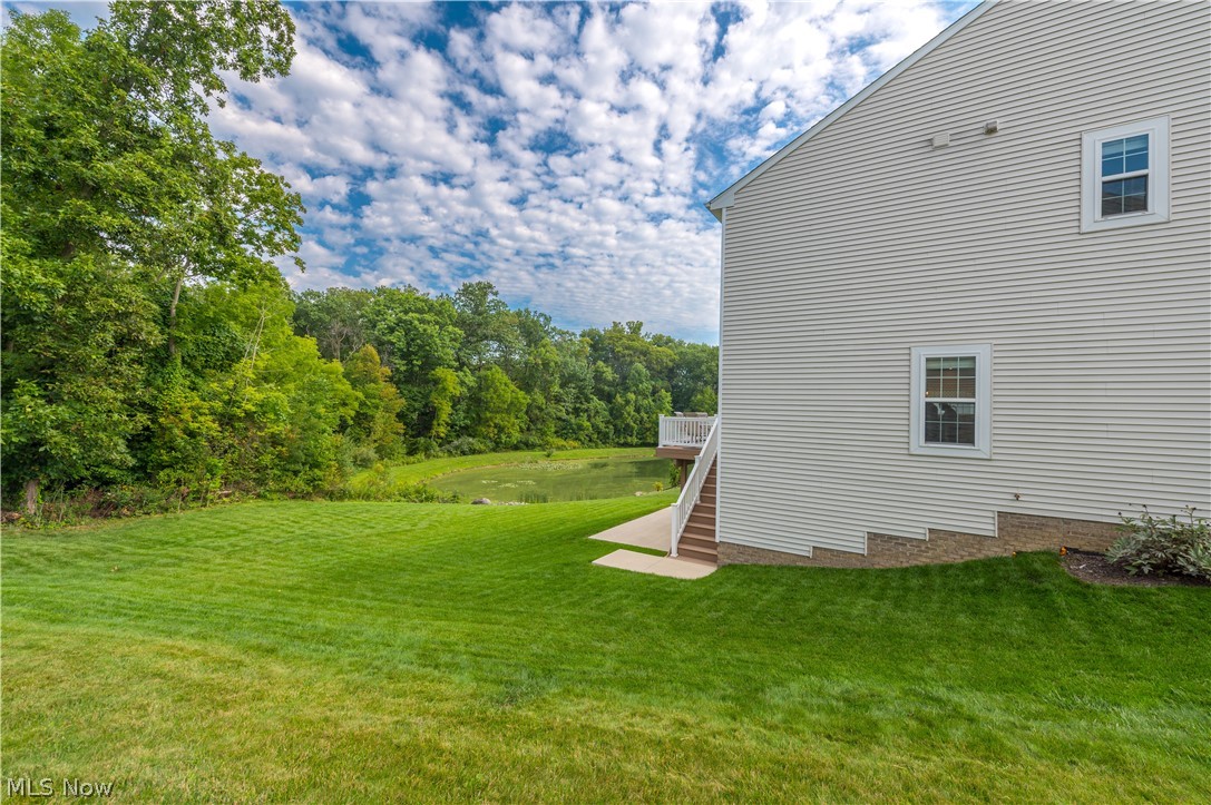978 Hawkin Lane Aurora OH 44202
