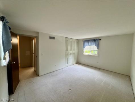 975 Deepwood Drive Macedonia OH 44056