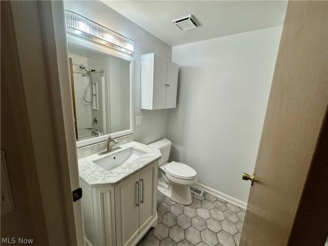 975 Deepwood Drive Macedonia OH 44056