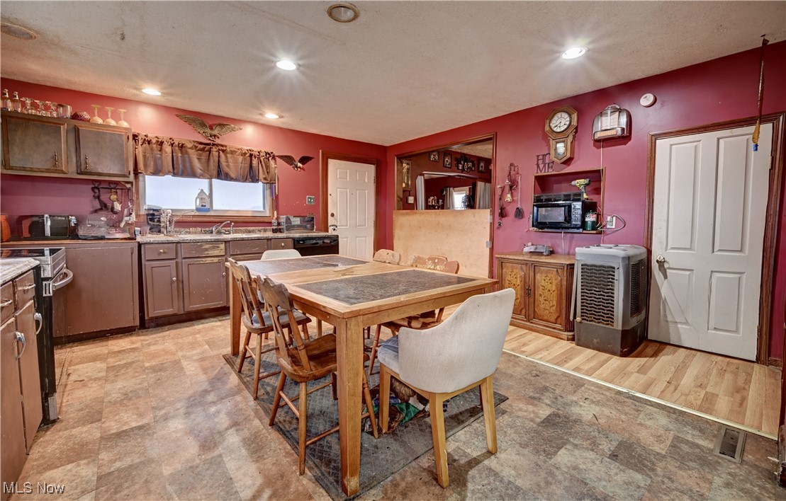 4980 Beagle Club Road SW Newcomerstown OH 43832