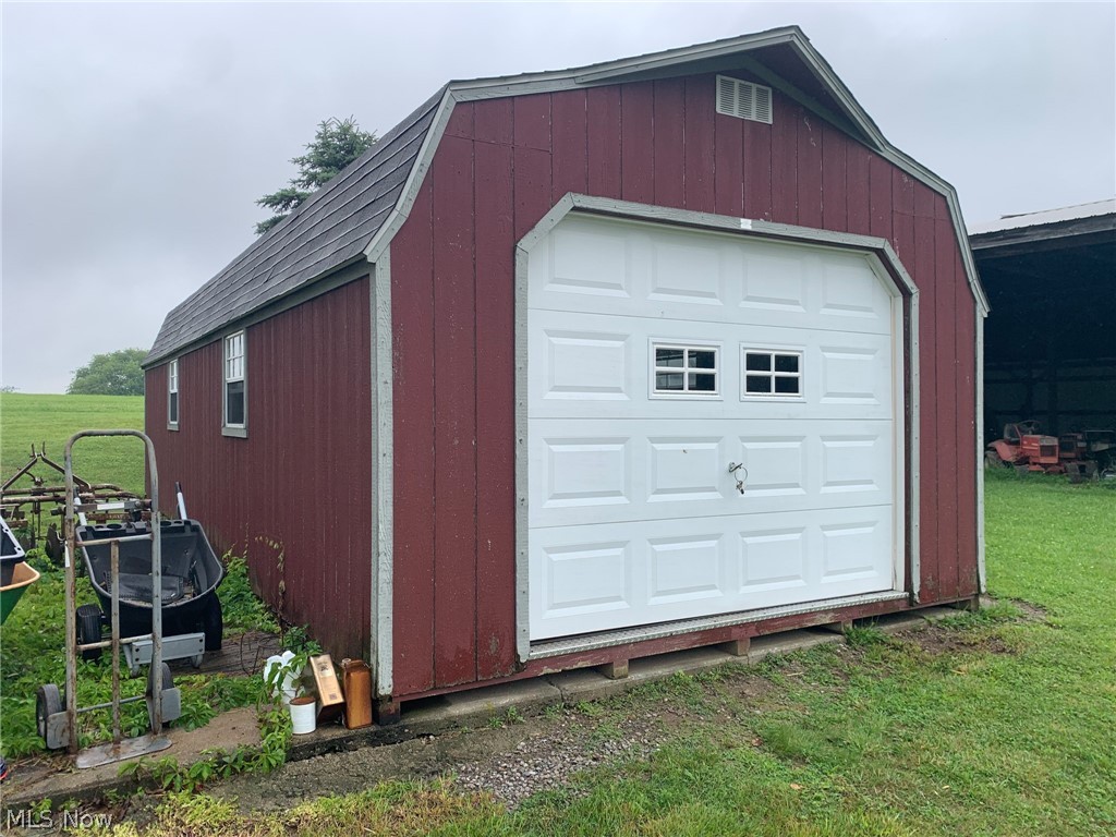 9188 Sprucevale Road Rogers OH 44455