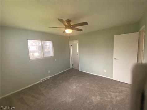 14144 Lisa Drive Maple Heights OH 44137