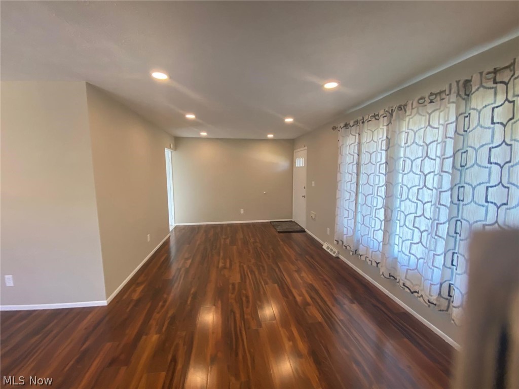 14144 Lisa Drive Maple Heights OH 44137