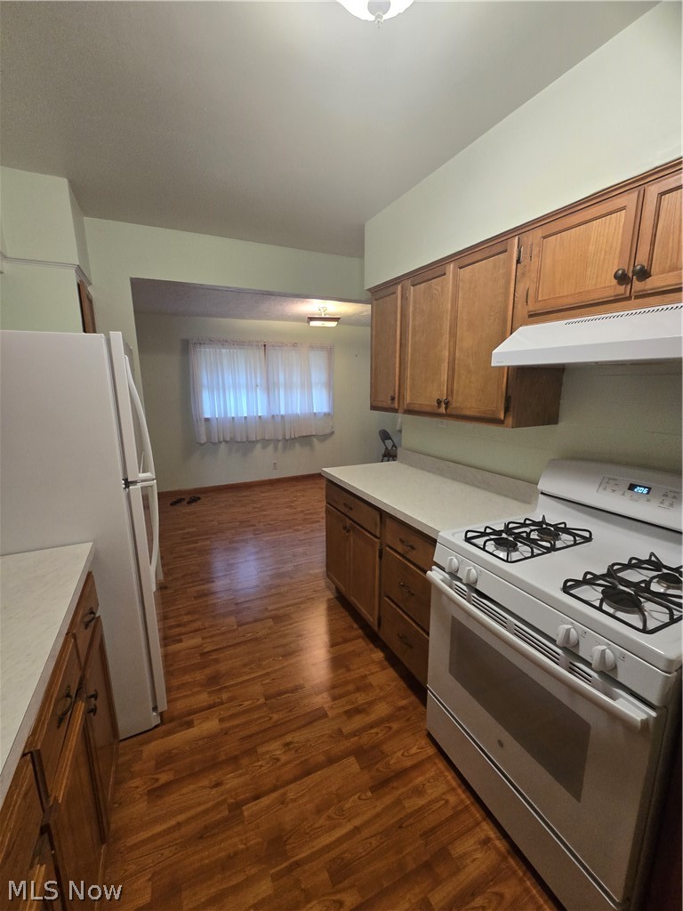 1353 Eastwood Avenue Akron OH 44305