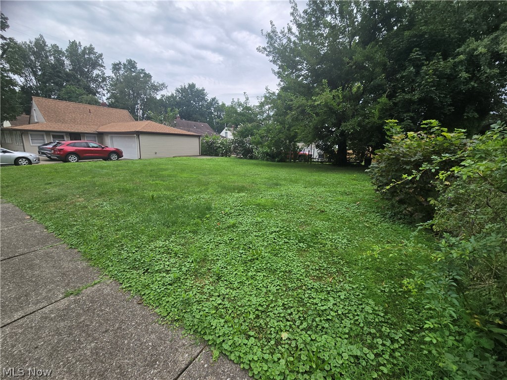 1353 Eastwood Avenue Akron OH 44305