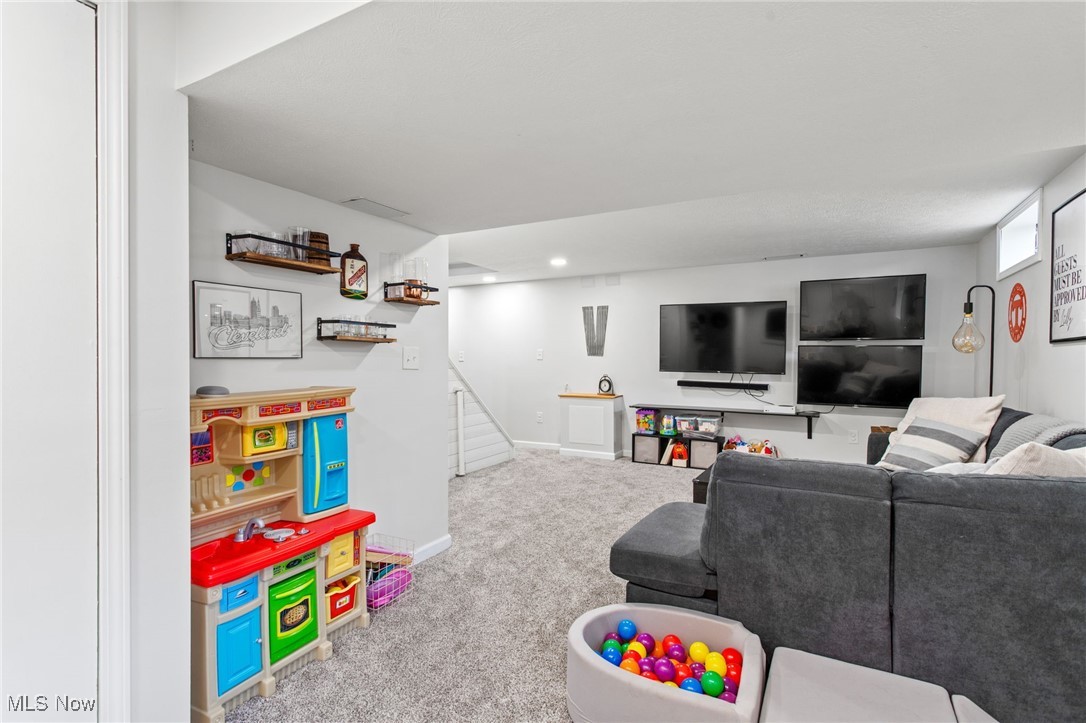 858 Greenfield Drive Medina OH 44256