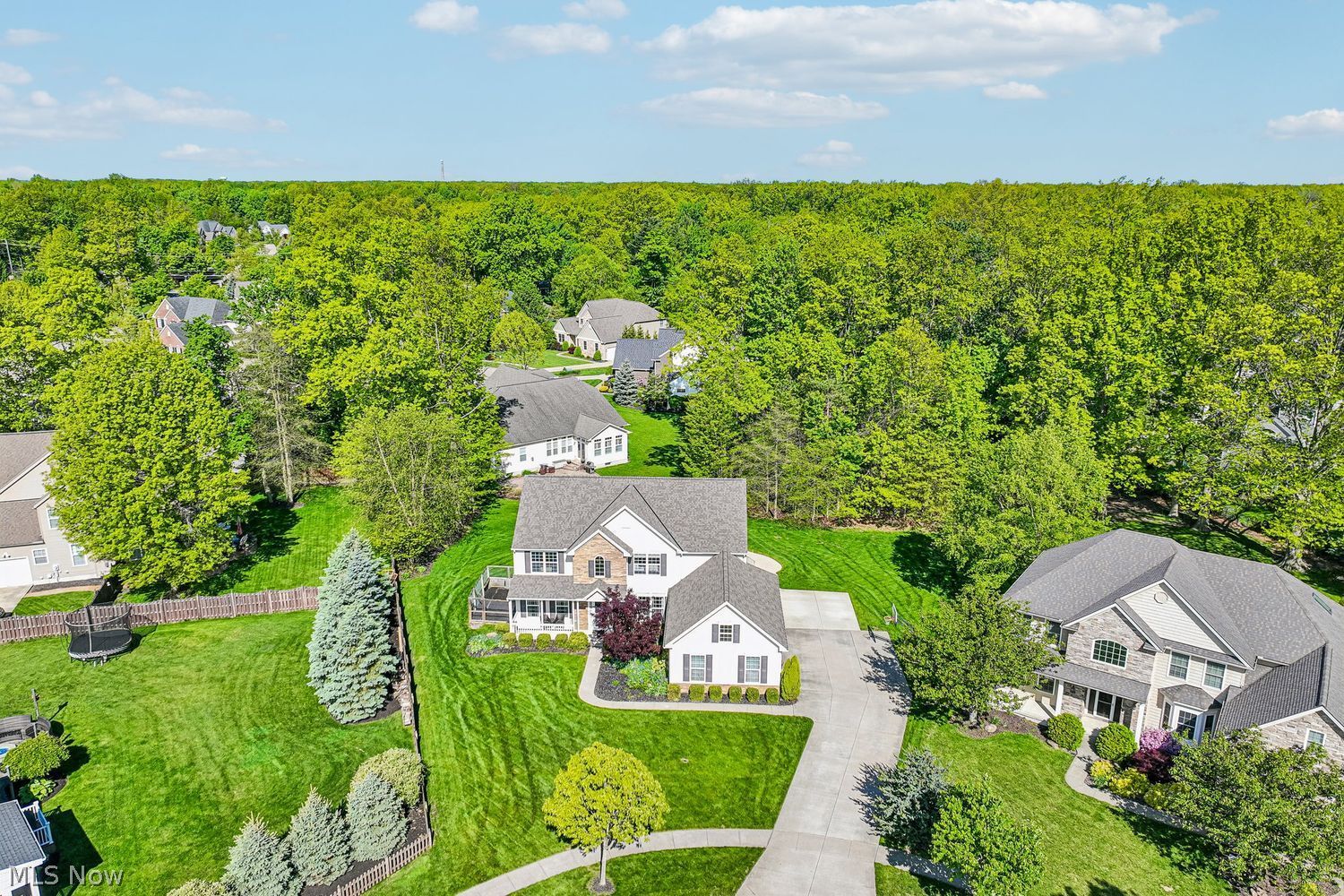 288 Balthazar Circle Avon Lake OH 44012