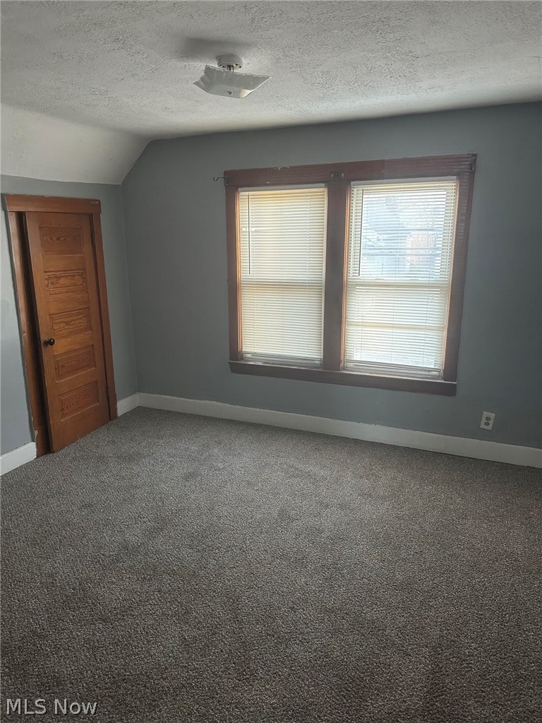 2916 Searsdale Avenue Cleveland OH 44109