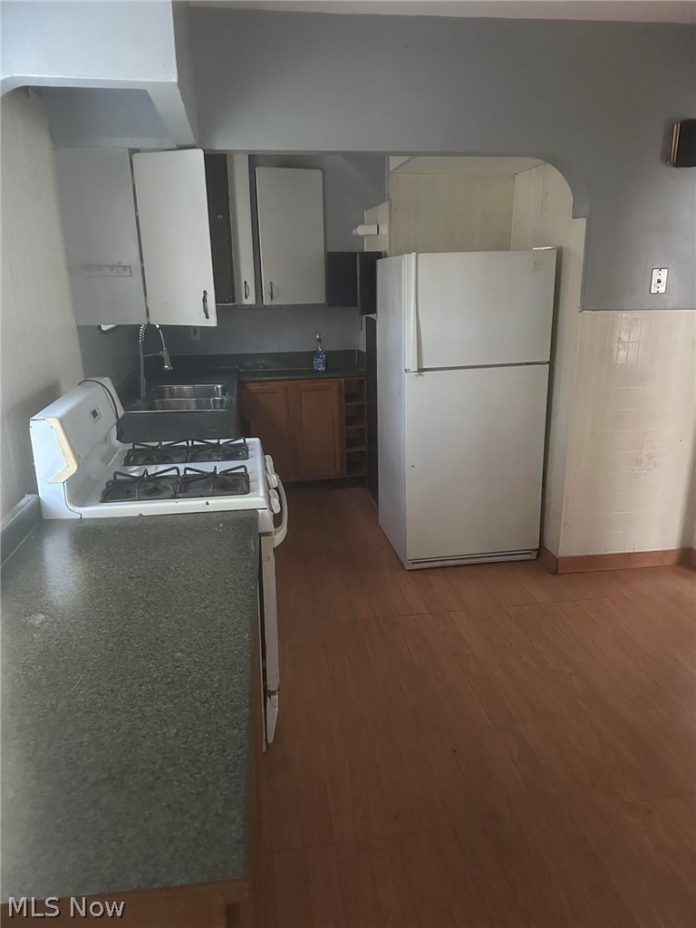 2916 Searsdale Avenue Cleveland OH 44109