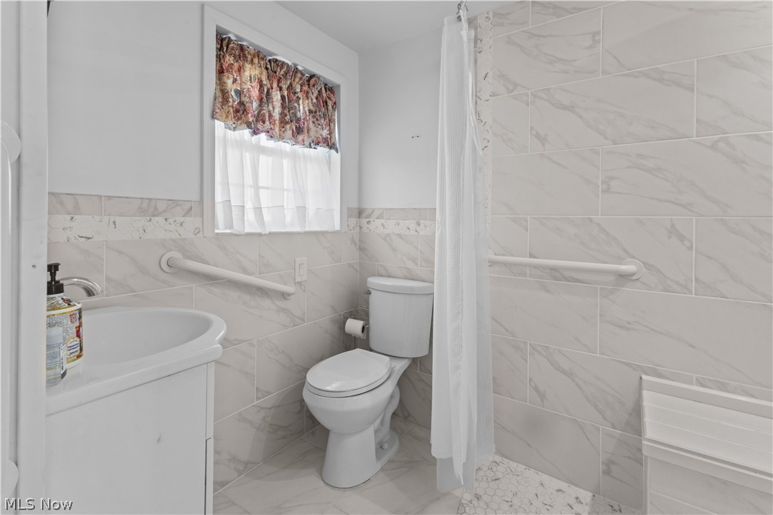 10 Sarah Boulevard Toronto OH 43964
