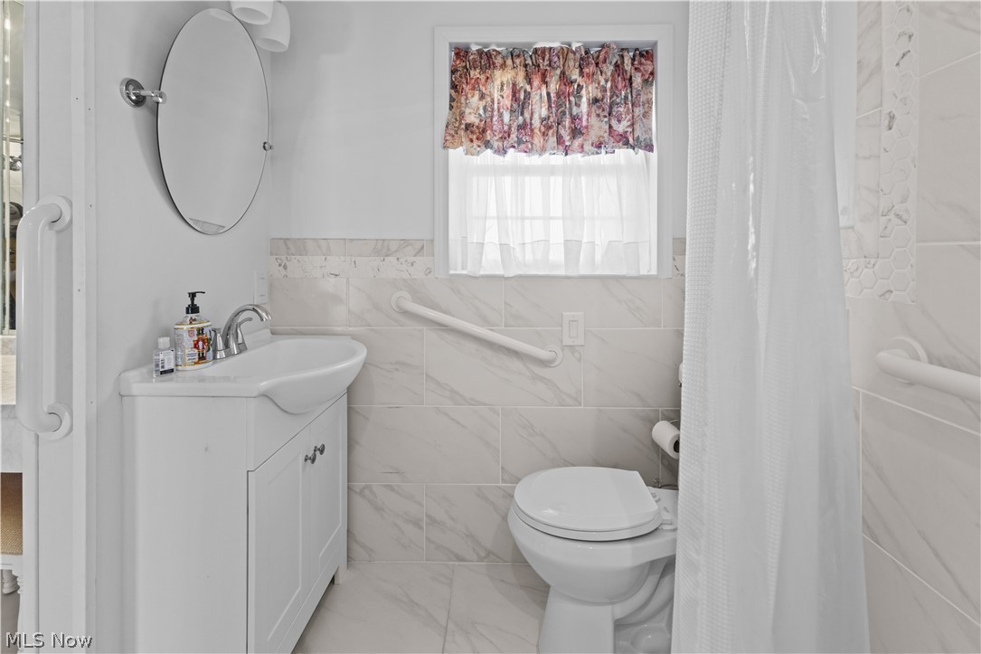 10 Sarah Boulevard Toronto OH 43964