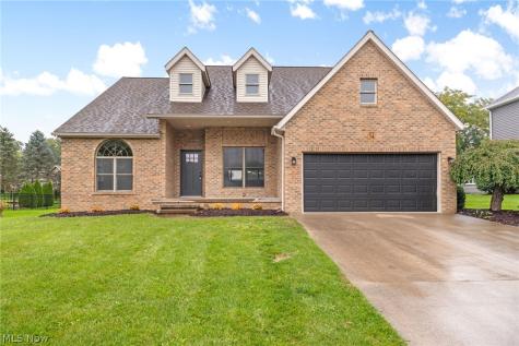 2427 Queensbury Road Alliance OH 44601
